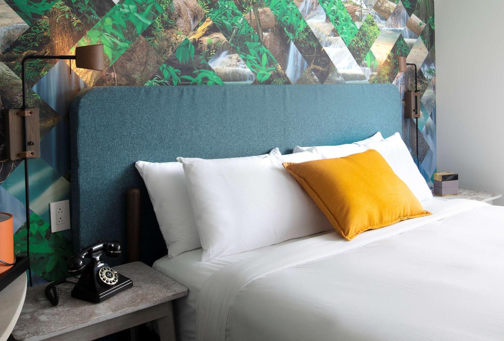 Hotel Canvas Moncton, Tapestry Collection By Hilton Exteriér fotografie